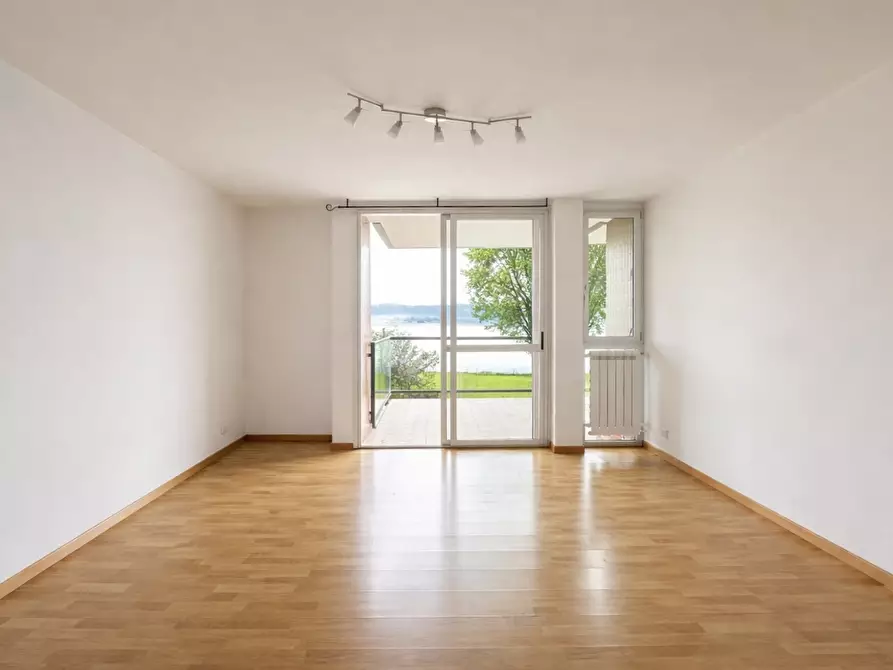 Immagine 2 di Trilocale in affitto  in Via Cristoforo Colombo 1 a Dormelletto