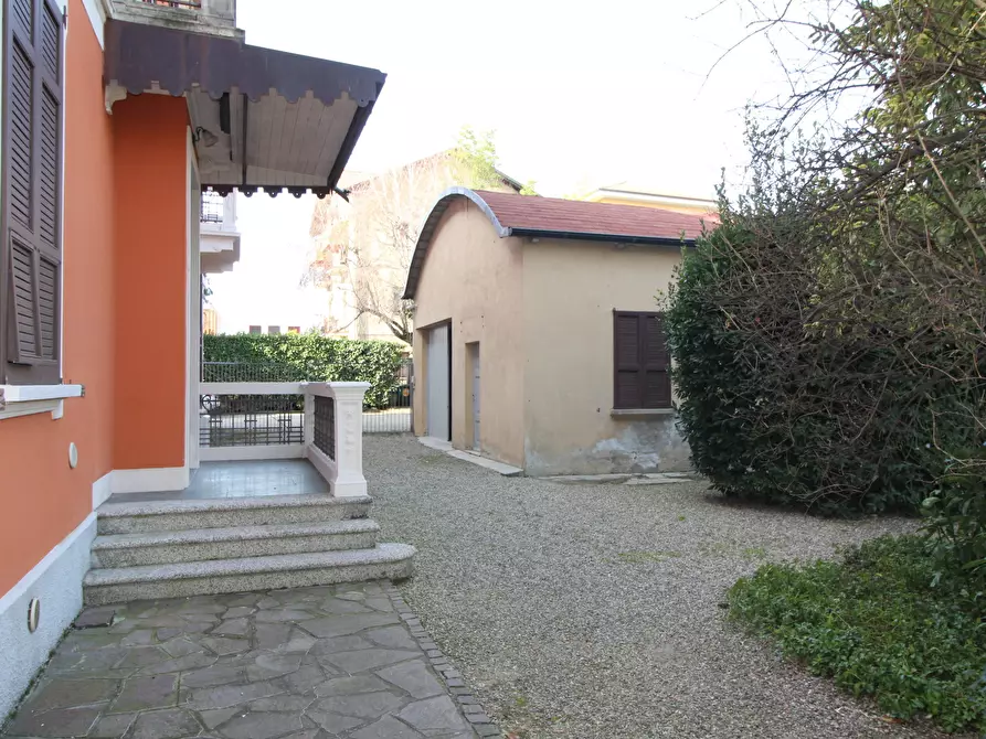 Immagine 9 di Trilocale in affitto  in Via XX Settembre 1 a Arona