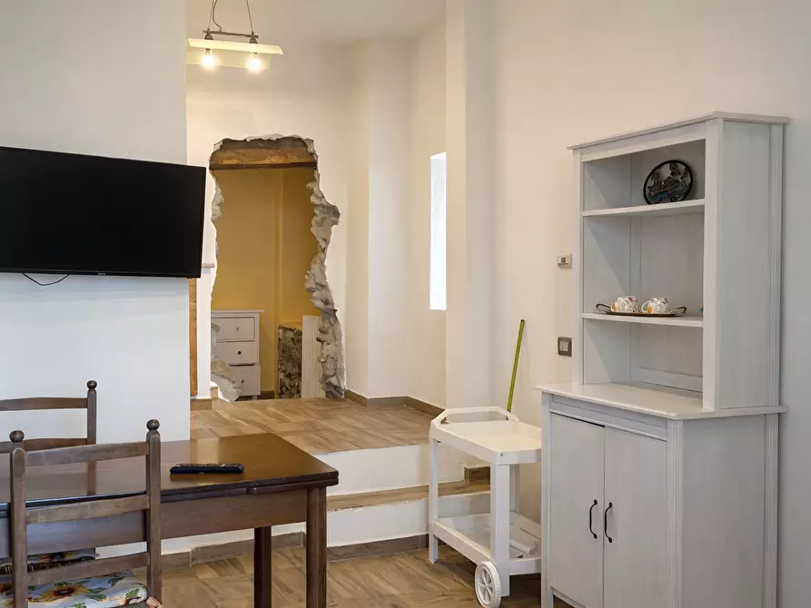 Immagine 2 di Bilocale in affitto  in Via Amalfi 1 a Dormelletto