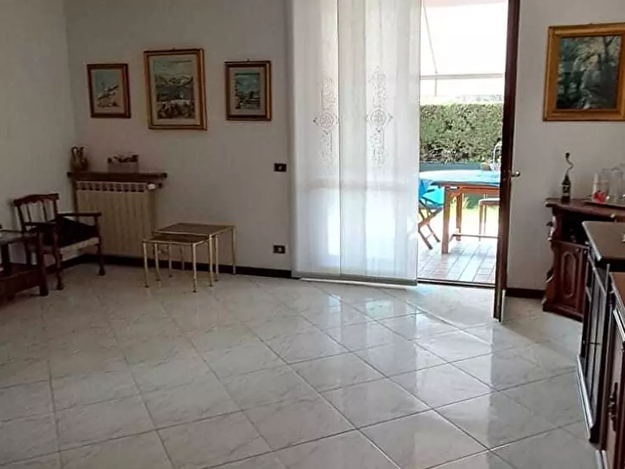 Immagine 5 di Villetta a schiera in affitto  in Via Como 1 a Pombia