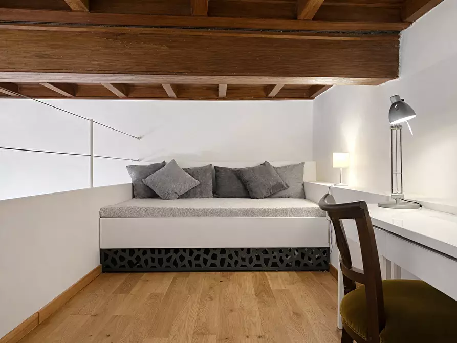 Immagine 14 di Bilocale in affitto  in Via Verbano a Arona