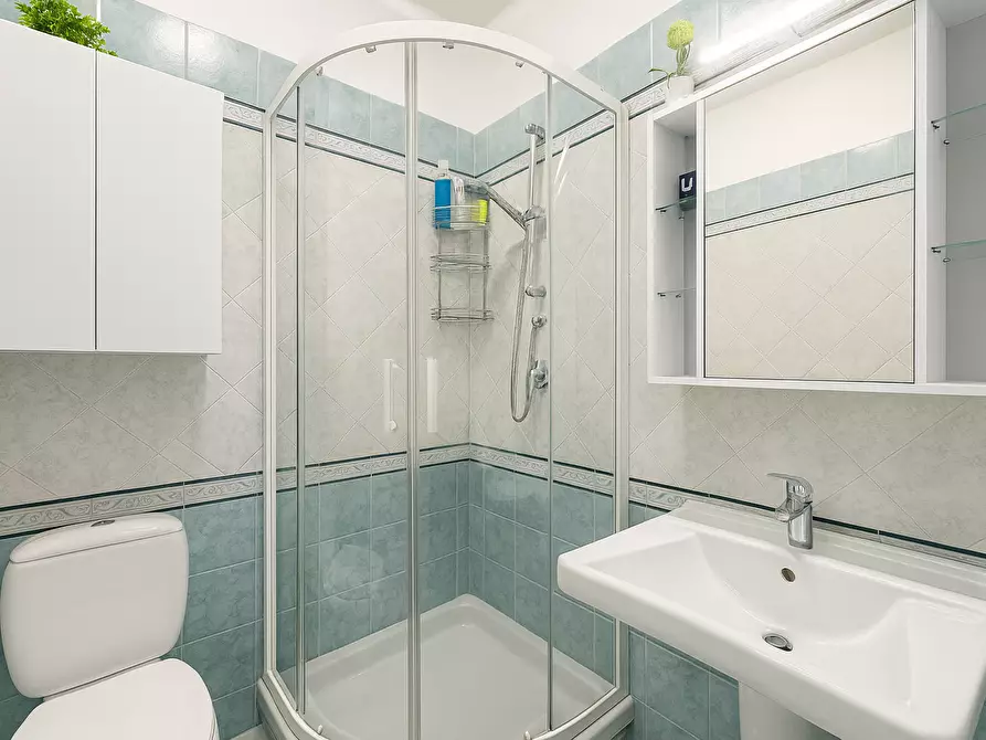 Immagine 18 di Trilocale in vendita  in Via Monte Nero 1 a Arona