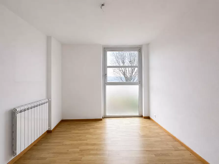 Immagine 11 di Trilocale in affitto  in Via Cristoforo Colombo 1 a Dormelletto