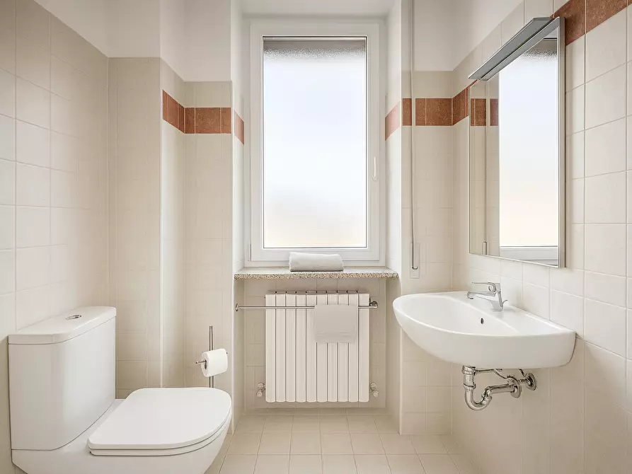 Immagine 22 di Trilocale in vendita  in Via Torino 11 a Arona