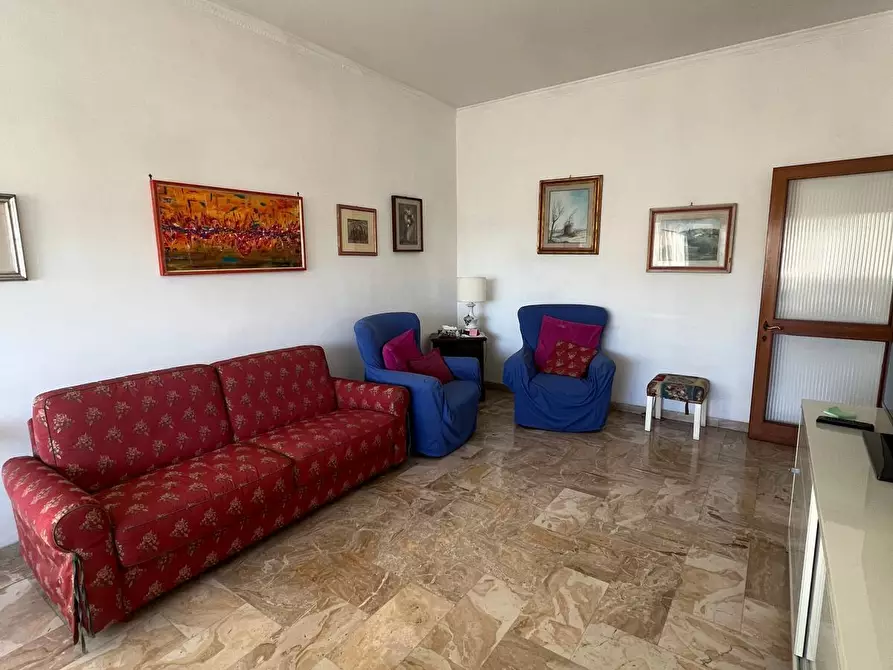 Immagine 3 di Appartamento in vendita  in Via delle Panche 50 a Firenze