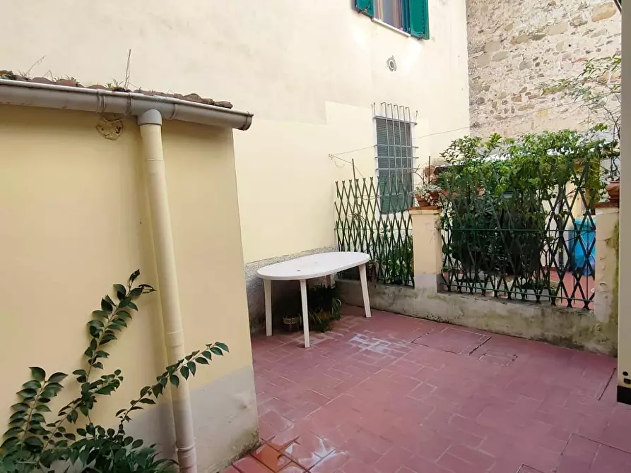 Immagine 3 di Bilocale in vendita  in Via Reginaldo Giuliani 330 a Firenze