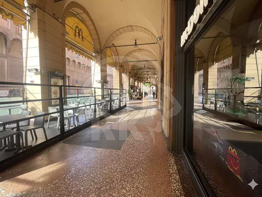 Immagine 25 di Attività commerciale in vendita  in Via dell'Indipendenza 2 a Bologna