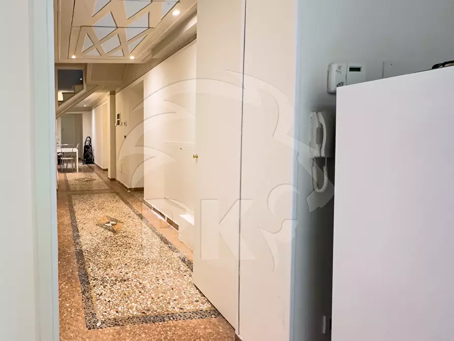 Immagine 37 di Villa in vendita  in Via Dotti 16 a Bologna
