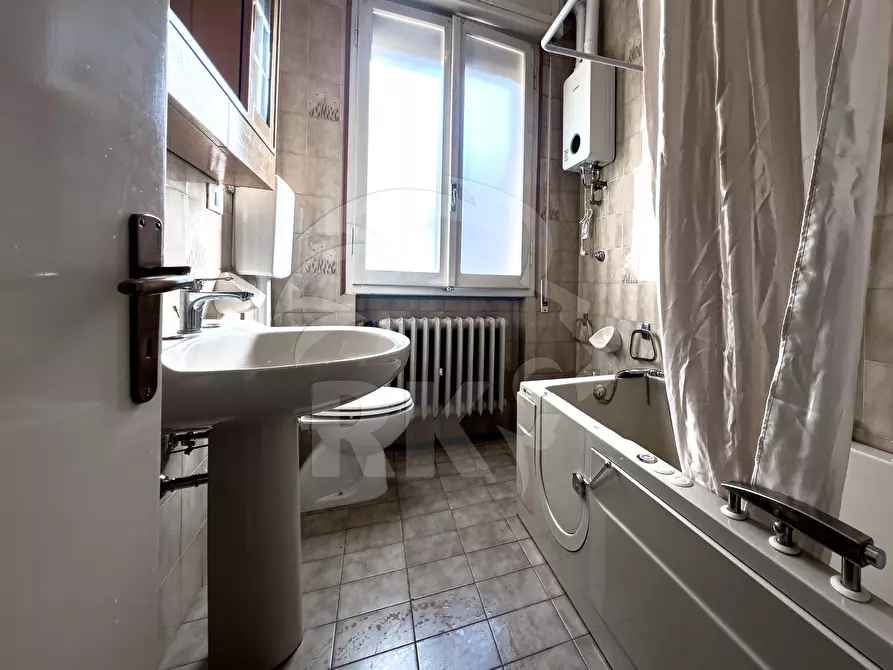 Immagine 15 di Appartamento in affitto  in via Gracchi 4 a Bologna