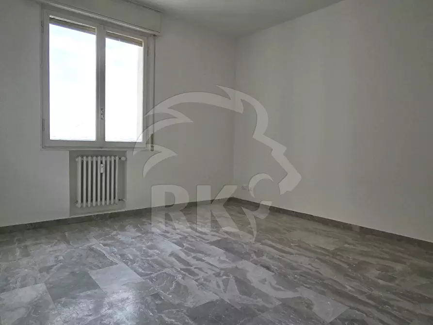 Immagine 5 di Pentalocale in affitto  a Bologna