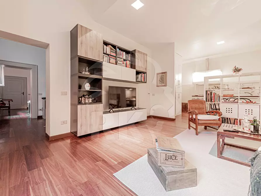 Immagine 3 di Trilocale in affitto  a Bologna