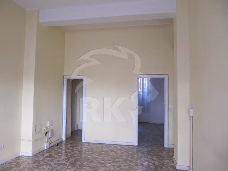 Immagine 48 di Locale commerciale in affitto  in via Milazzo a Bologna