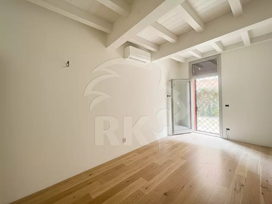 Immagine 1 di Monolocale in vendita  in via Castiglione 91 a Bologna