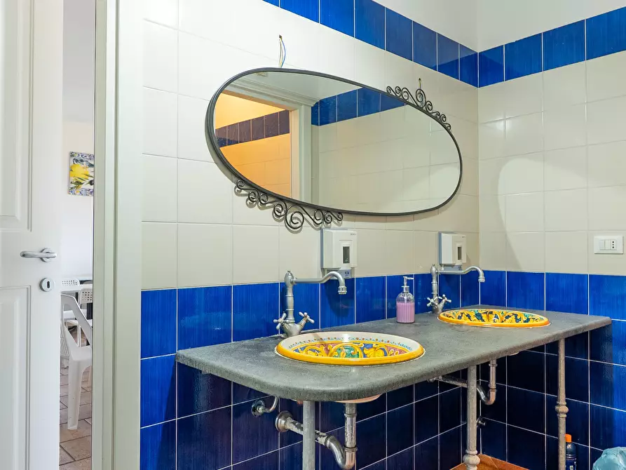 Immagine 95 di Villa in vendita  in Via Priamo 10 a Siracusa