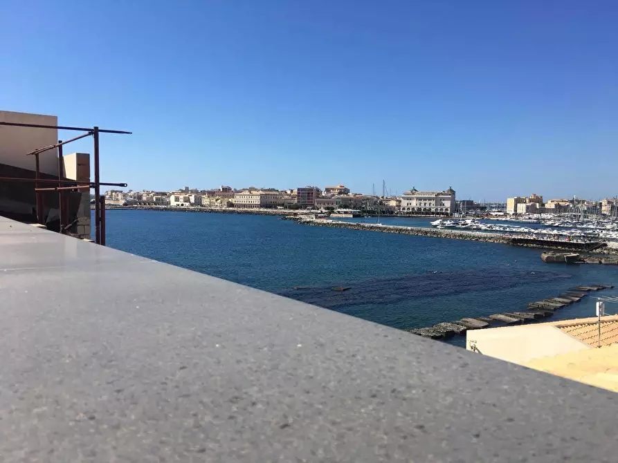 Immagine 32 di Casa indipendente in vendita  a Siracusa