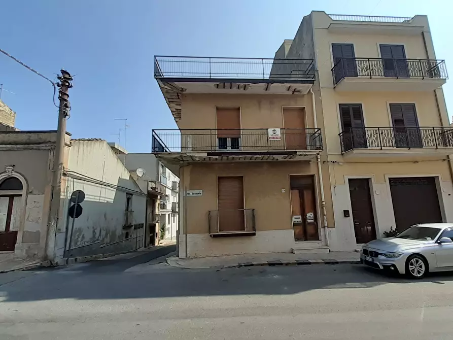 Immagine 2 di Appartamento in vendita  in Via Vittorio Emanuele III 374 a Canicattini Bagni