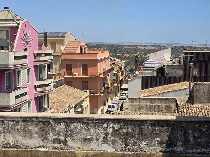 Immagine 14 di Terratetto in vendita  in Via Vittorio Emanuele III 288 a Canicattini Bagni