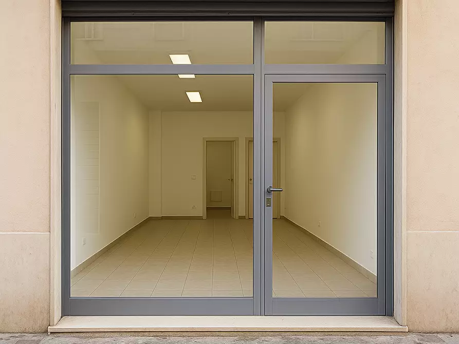 Immagine 4 di Locale commerciale in vendita  in Via Dalmazia 40 a Siracusa