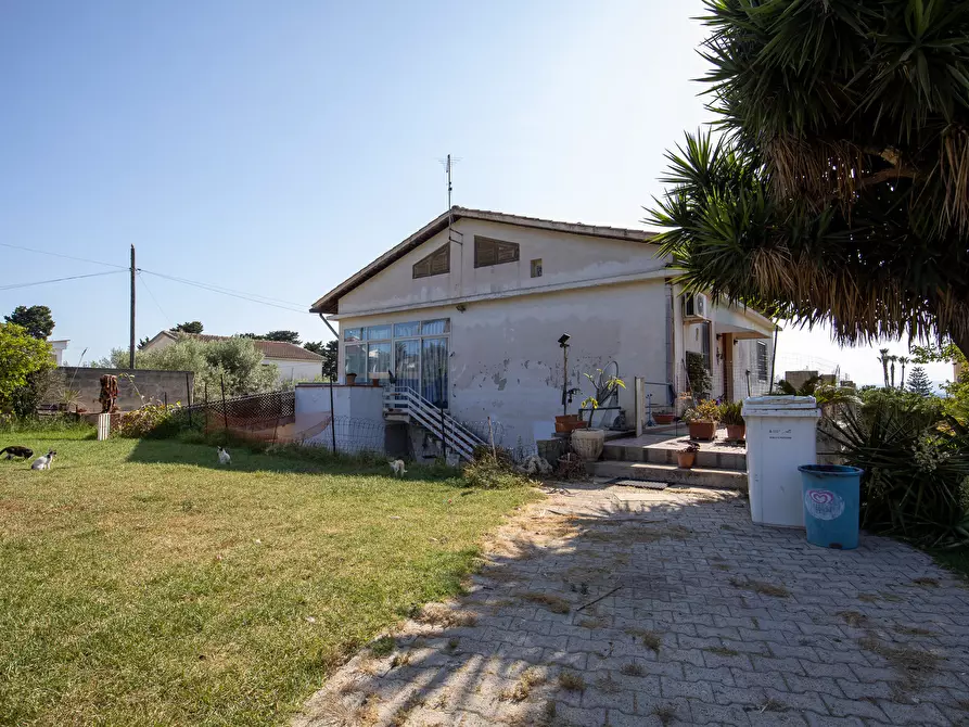 Immagine 21 di Villa in vendita  in Via delle Fornaci a Siracusa