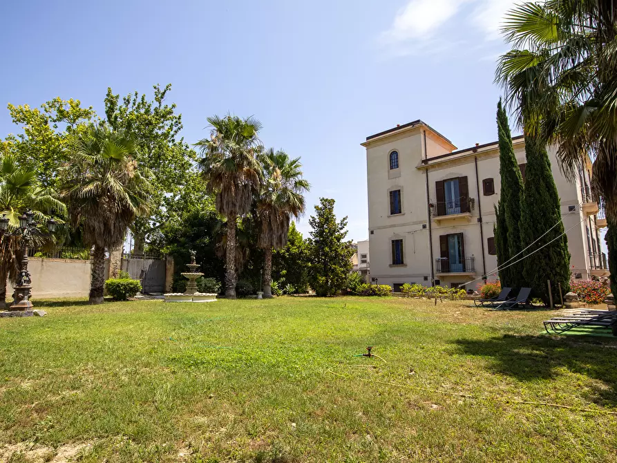 Immagine 1 di Villa in vendita  in Via pola 2 a Noto