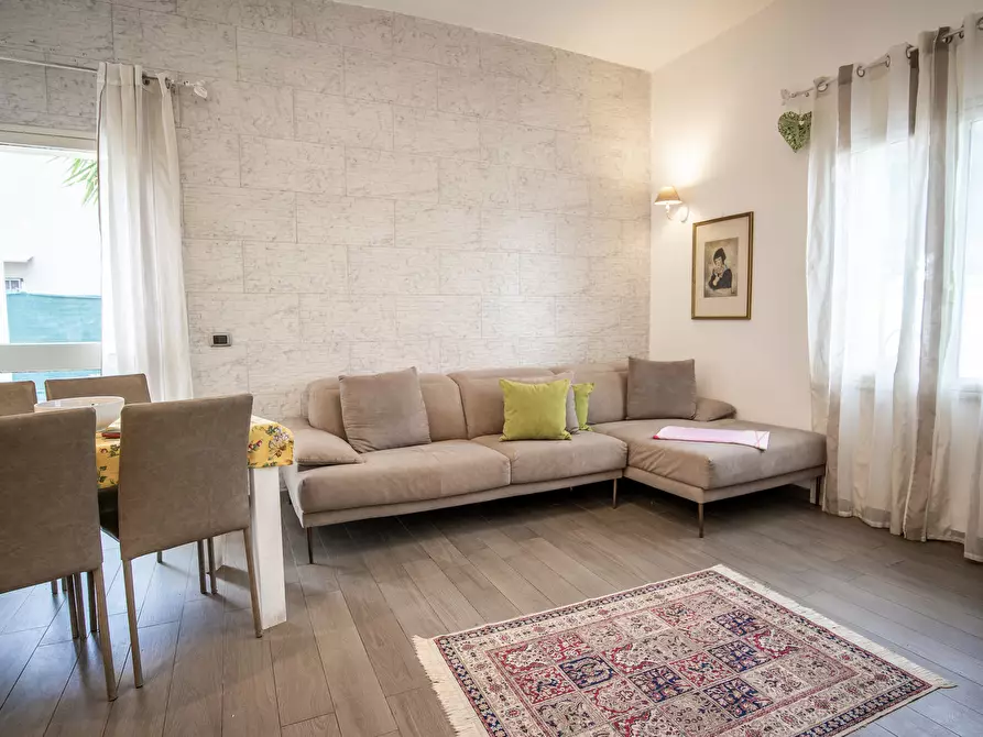 Immagine 11 di Appartamento in vendita  in Via centuripe a Siracusa