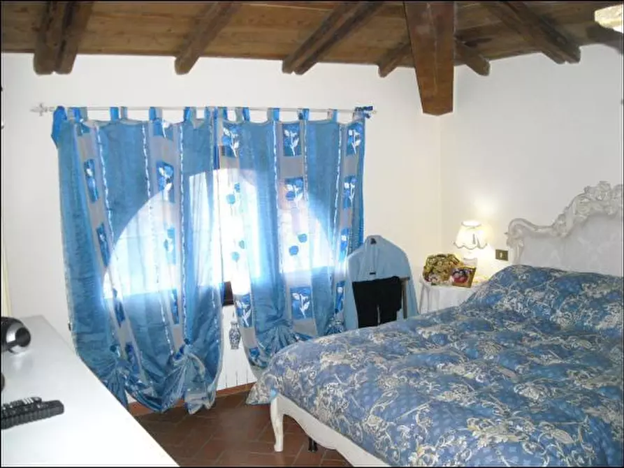 Immagine 12 di Casa trifamiliare in vendita  a Monsummano Terme