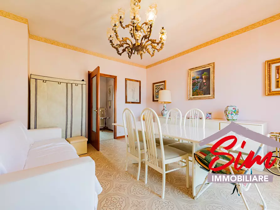 Immagine 1 di Trilocale in vendita  in Viale Alessandro Volta sn a Novara