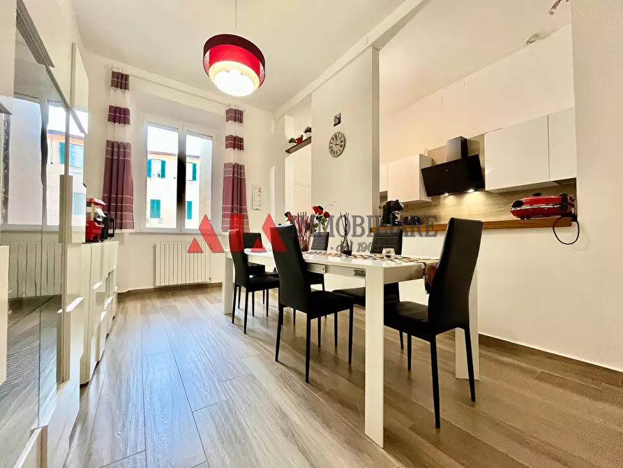 Immagine 8 di Pentalocale in vendita  in Via Indipendenza a Livorno