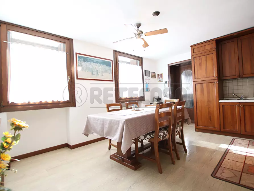 Immagine 10 di Porzione di casa in vendita  in strada del tormeno a Vicenza