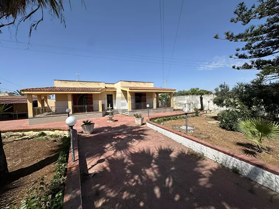 Immagine 1 di Villa in vendita  a Mazara Del Vallo
