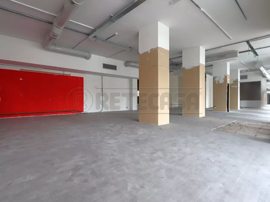 Immagine 20 di Locale commerciale in vendita  in Viale Verona 251 a Vicenza