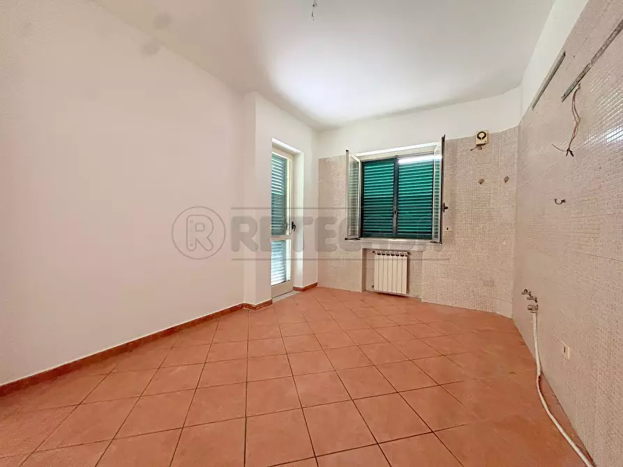 Immagine 44 di Pentalocale in vendita  in Via de Sanctis a Marcianise