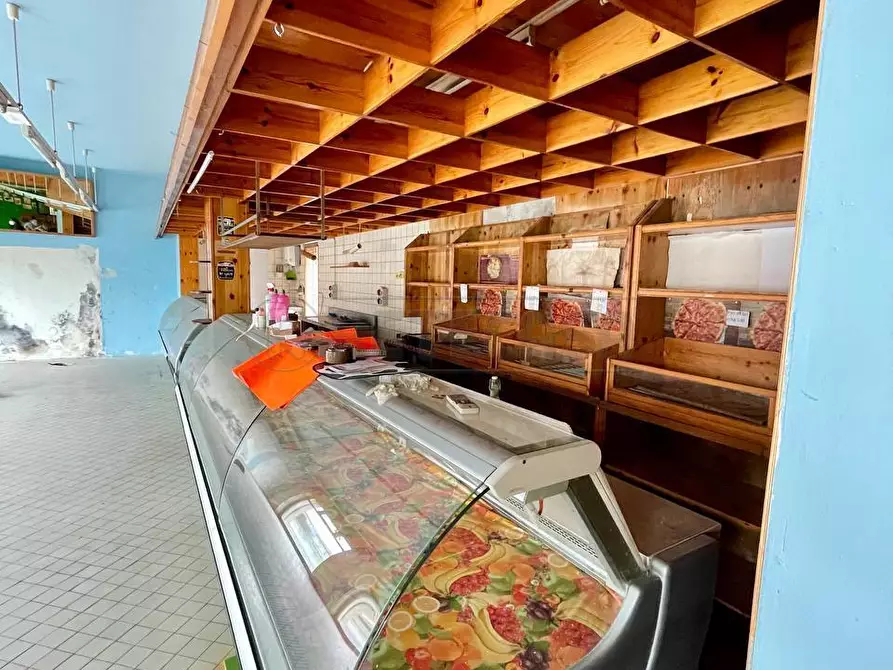 Immagine 4 di Locale commerciale in affitto  in Corso G. Matteotti 52 a Altavilla Vicentina