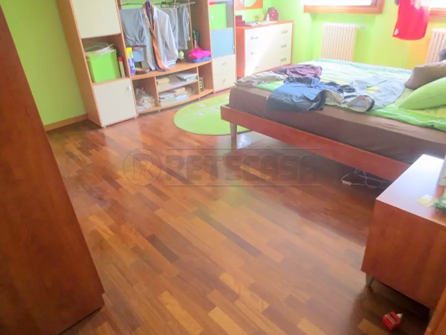 Immagine 18 di Casa bifamiliare in vendita  a Montecchio Maggiore