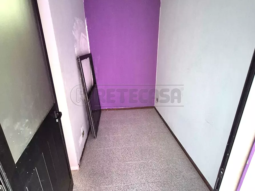 Immagine 18 di Locale commerciale in vendita  a Montesilvano