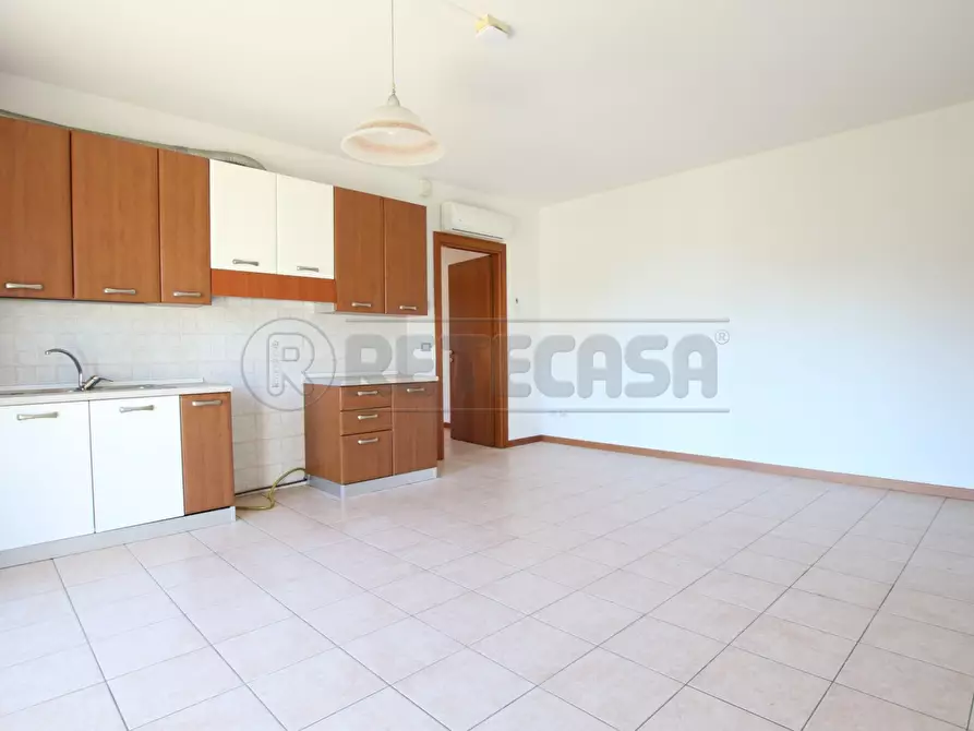 Immagine 2 di Bilocale in vendita  in Via Giovanni Falcone a Barbarano Mossano