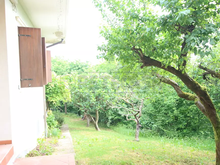Immagine 16 di Villa in affitto  in Via San Rocco a Arcugnano