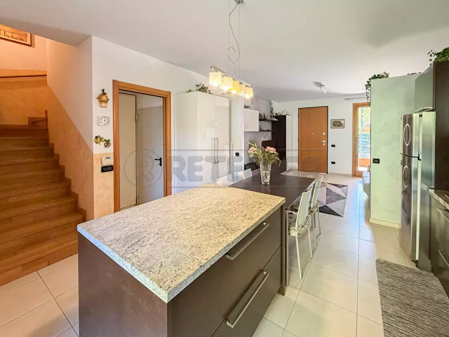 Immagine 4 di Porzione di casa in vendita  in Via Monte Summano a Costabissara