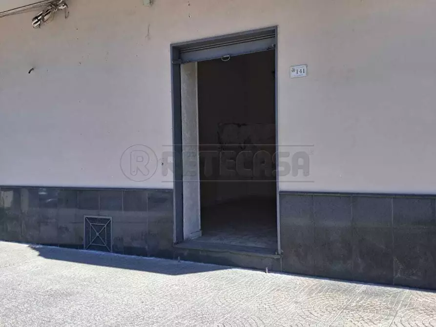 Immagine 16 di Locale commerciale in affitto  in Viale Fratelli Kennedy a Marcianise