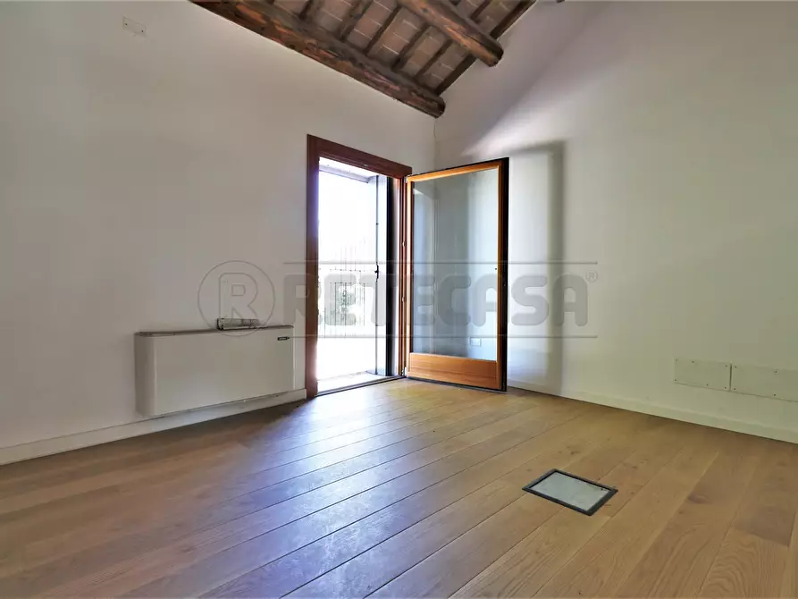 Immagine 22 di Ufficio in vendita  a Vicenza