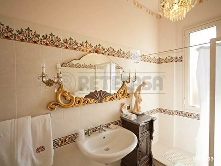 Immagine 71 di Villa in vendita  a Castelvetrano