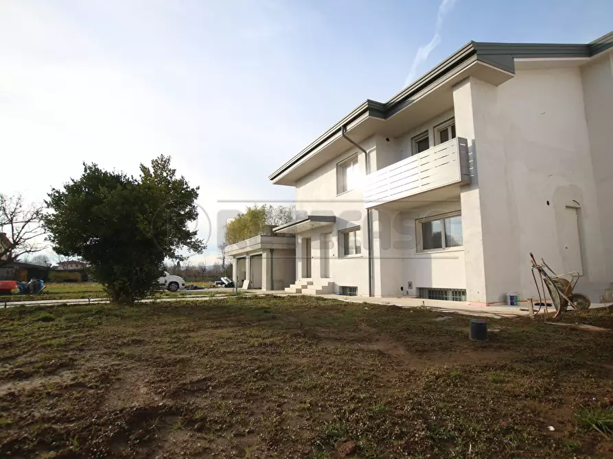 Immagine 44 di Porzione di casa in vendita  a Caldogno