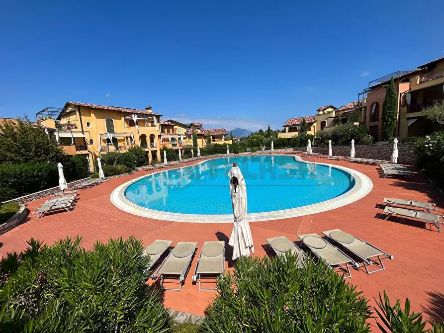 Immagine 14 di Bilocale in vendita  in Via del Torchio 21F a Manerba Del Garda