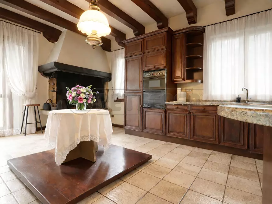 Immagine 2 di Villetta a schiera in vendita  in Via Caprera a Vicenza