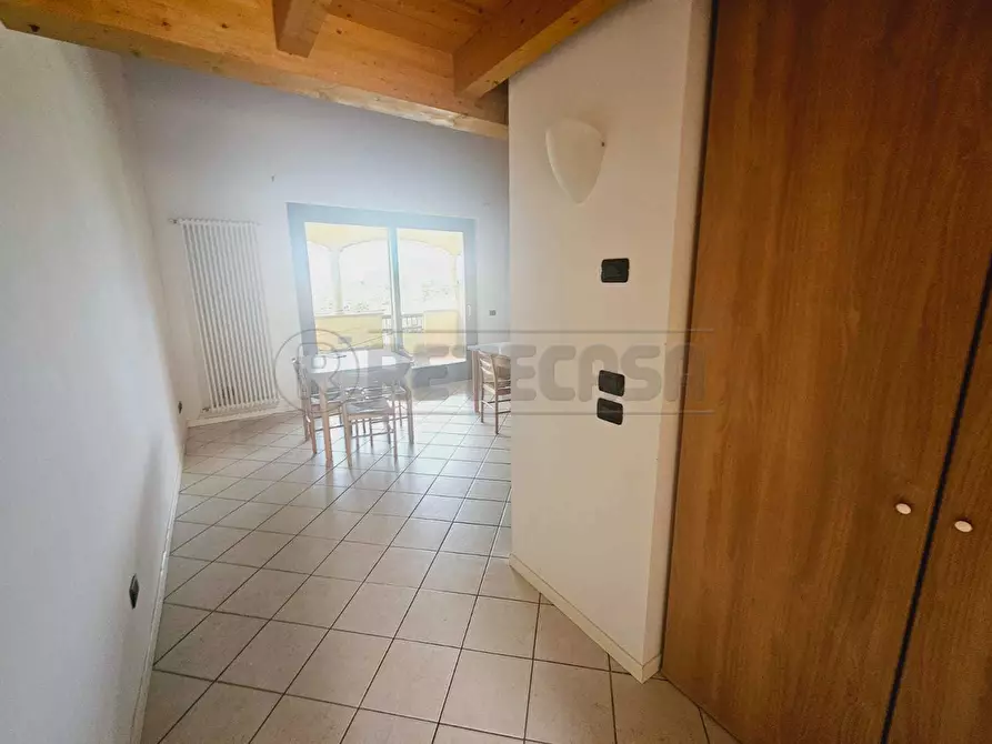 Immagine 13 di Appartamento in vendita  in Strada Provinciale 39 a Manerba Del Garda