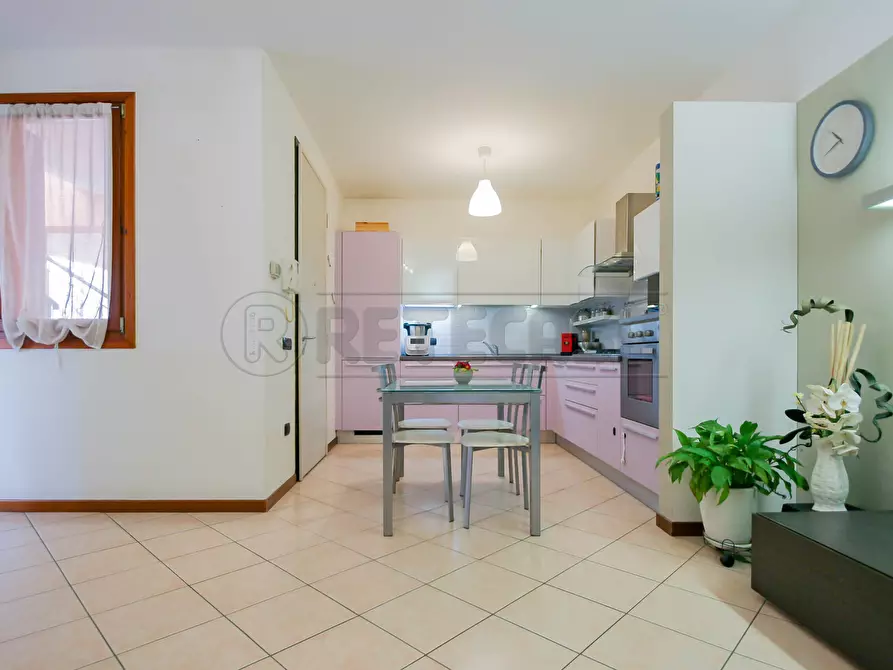 Immagine 4 di Bilocale in vendita  in Via Rocco Chinnici 23 a Bolzano Vicentino