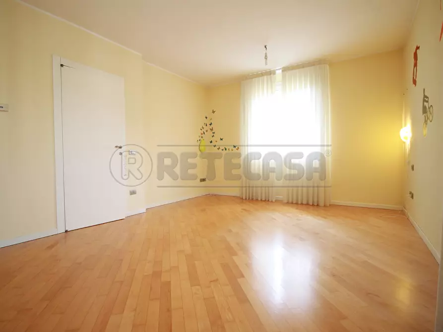 Immagine 15 di Porzione di casa in affitto  in Via Venezia 17 a Montebello Vicentino