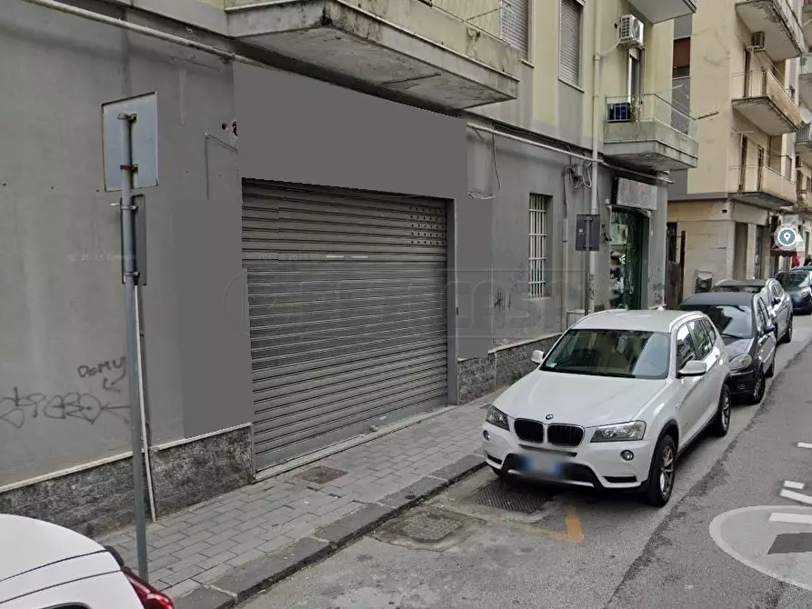 Immagine 1 di Locale commerciale in affitto  in Via Lucio Orofino 31 a Salerno