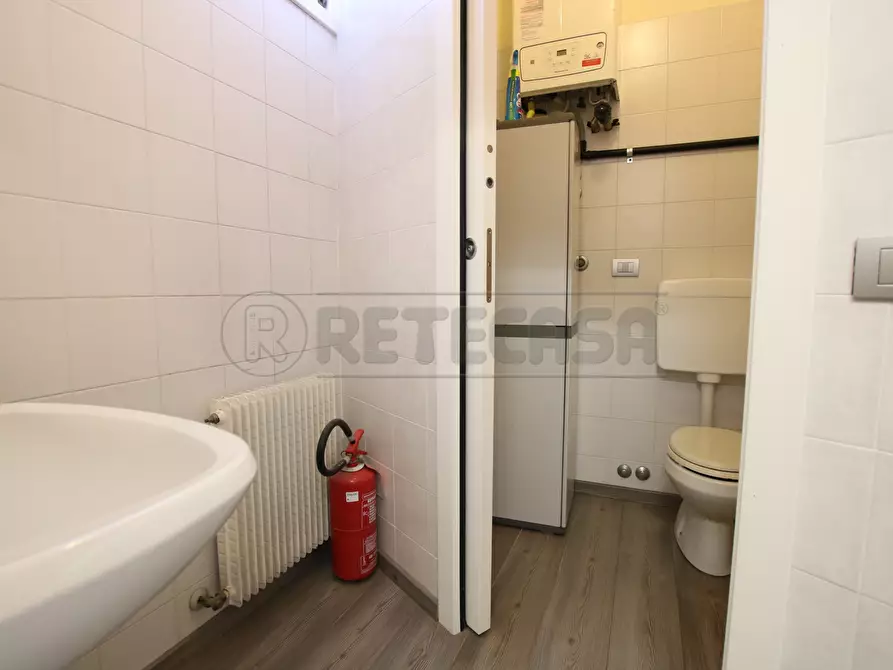 Immagine 14 di Attività commerciale in vendita  in Via Monte Lungo a Arcugnano