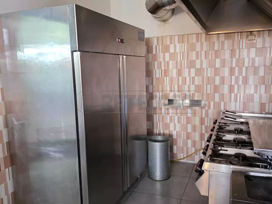 Immagine 11 di Pizzeria / Pub in vendita  a Mercato San Severino